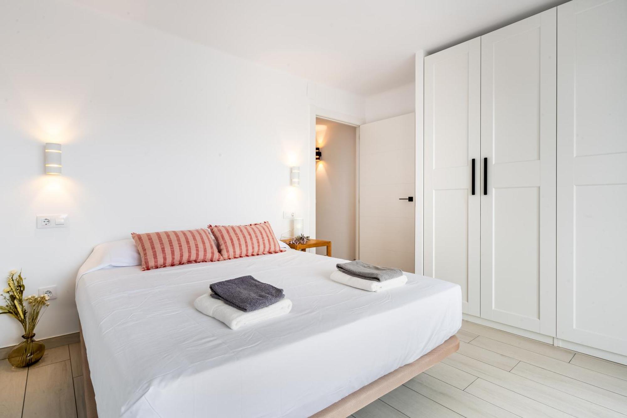 Apartamento Frente Al Canal Con Terraza Эмпуриабрава Экстерьер фото